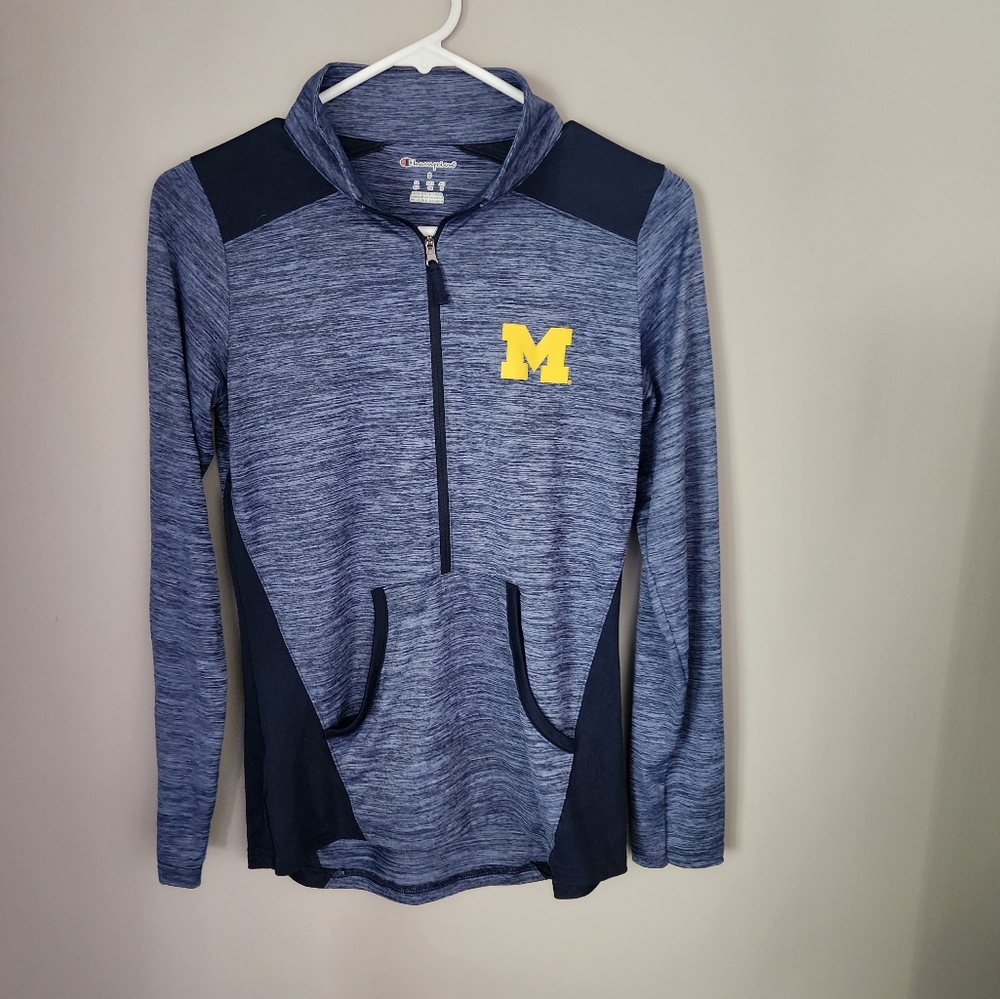 University of Michigan  Women's sz S.